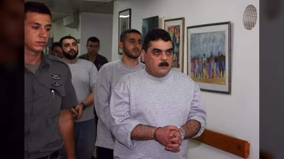 مقتل سمير القنطار بغارة إسرائيلية على دمشق