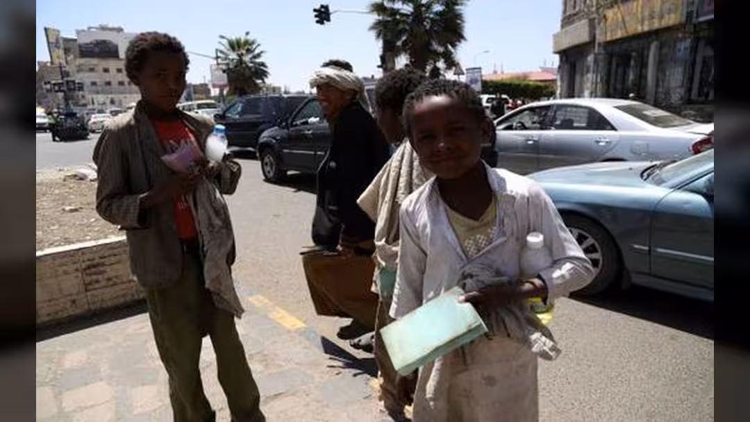 تحويلات المغتربين اليمنيين تتآكل