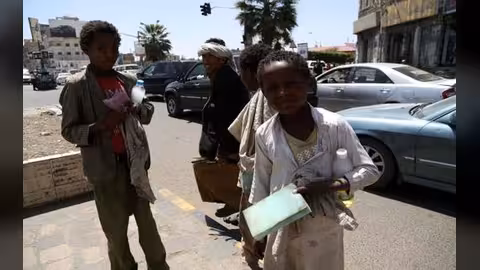 تحويلات المغتربين اليمنيين تتآكل