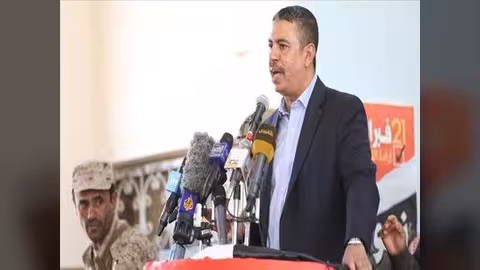 "بحاح" يرفض تعديلات الرئيس "هادي" على حكومته ويصفها ب"غير الدستورية"