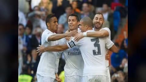 بنزيما يقود ريال مدريد لسحق خيتافي برباعية (فيديو)