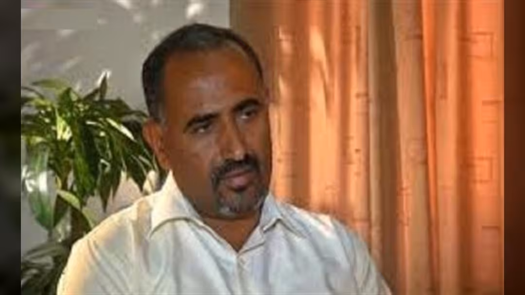 محافظ عدن يقدم الرواية الرسمية لما جرى في محيط الميناء بالمعلا