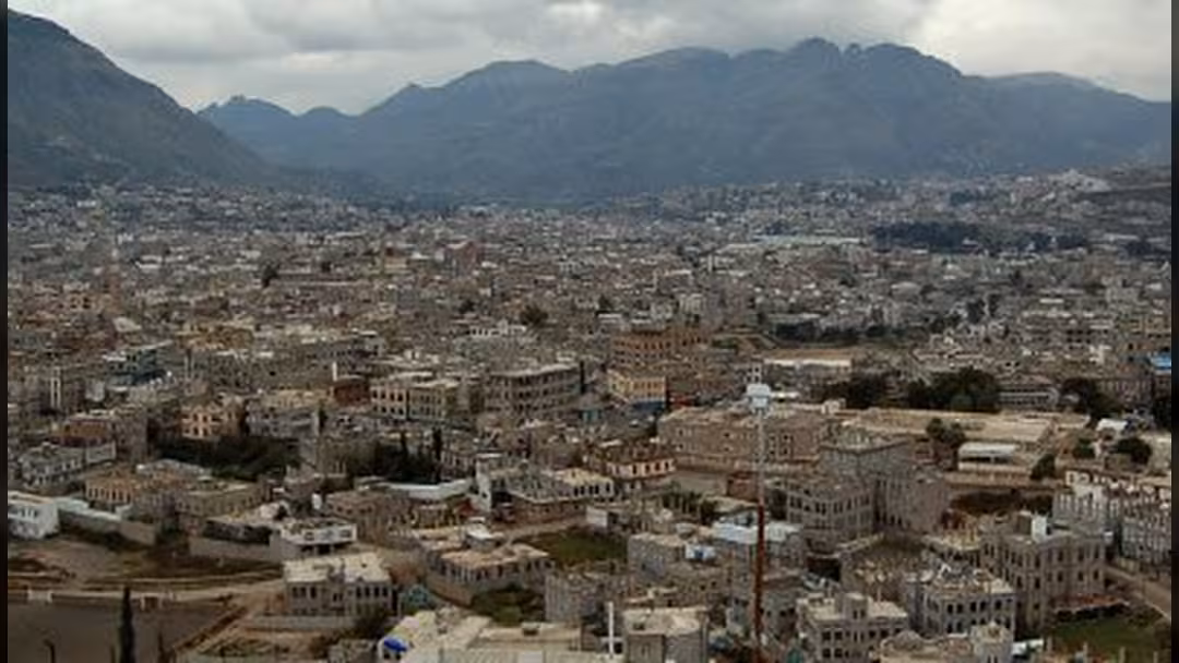 إنفجار عنيف في منطقة السبل في إب