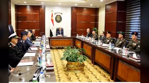 مصر تمدد مشاركتها العسكرية في اليمن لسنة إضافية