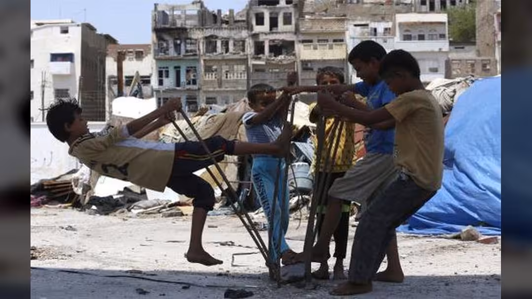 عدن تعود... مكتظة ومكلفة