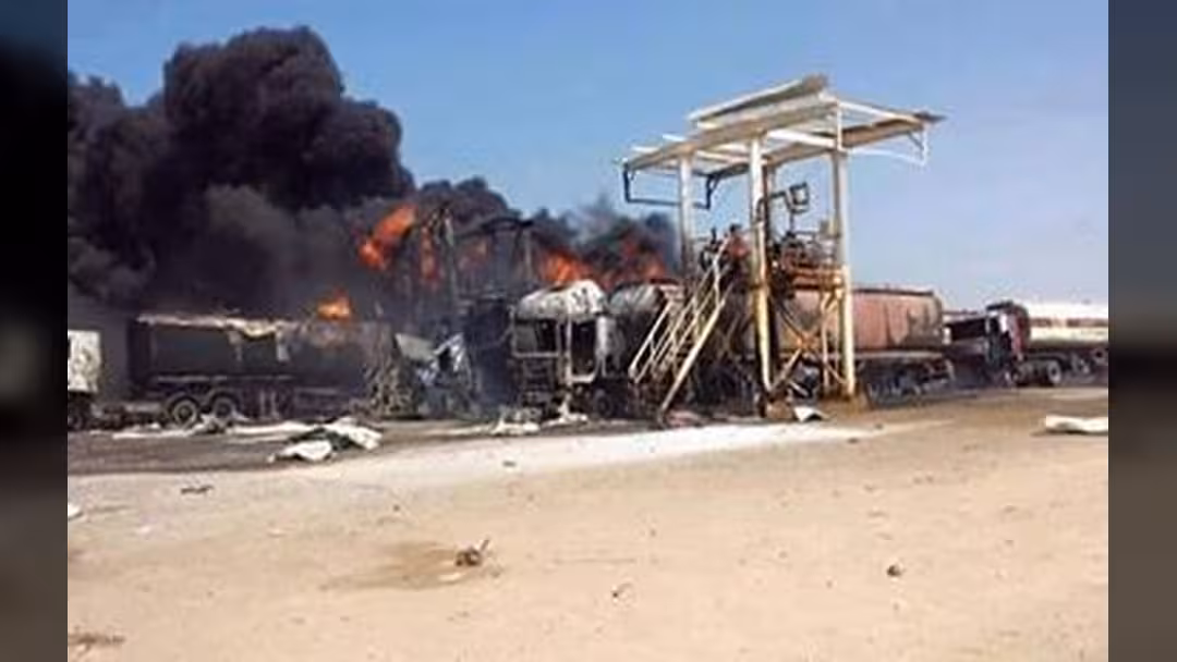 اندلاع حريق في ميناء الحديدة