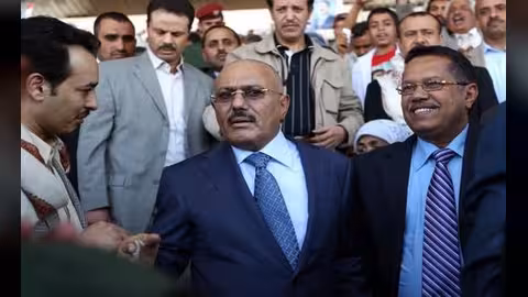 حزب صالح بعد الانقسام .. بين الشرعية والانقلاب
