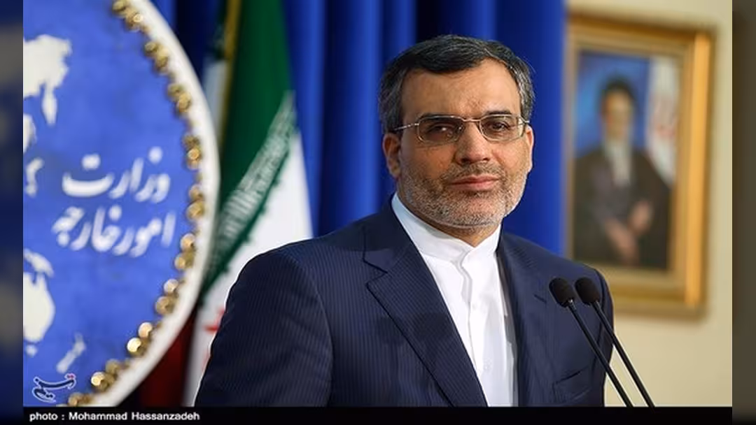 إيران تتهم السعودية بقصف سفارتها في اليمن