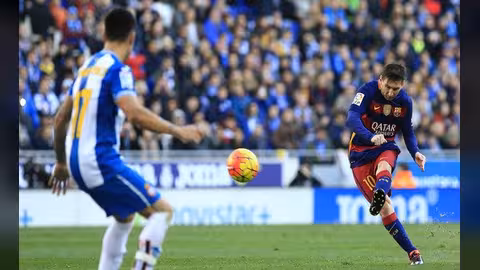 برشلونة يهدر نقطتين ثمينتين في "الديربي الكاتالوني" (فيديو)