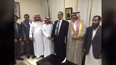 الحوثيون يفرجون عن سعوديين اثنين برفقة ولد الشيخ (صور)