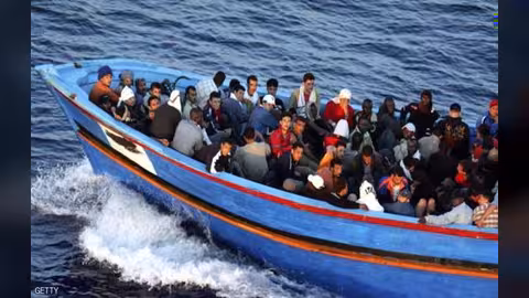 إيطاليا تنقذ 250 مهاجرا من الغرق قبالة الساحل الليبي