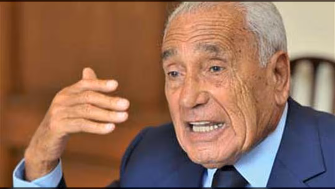 وفاة الكاتب المصري محمد حسنين هيكل