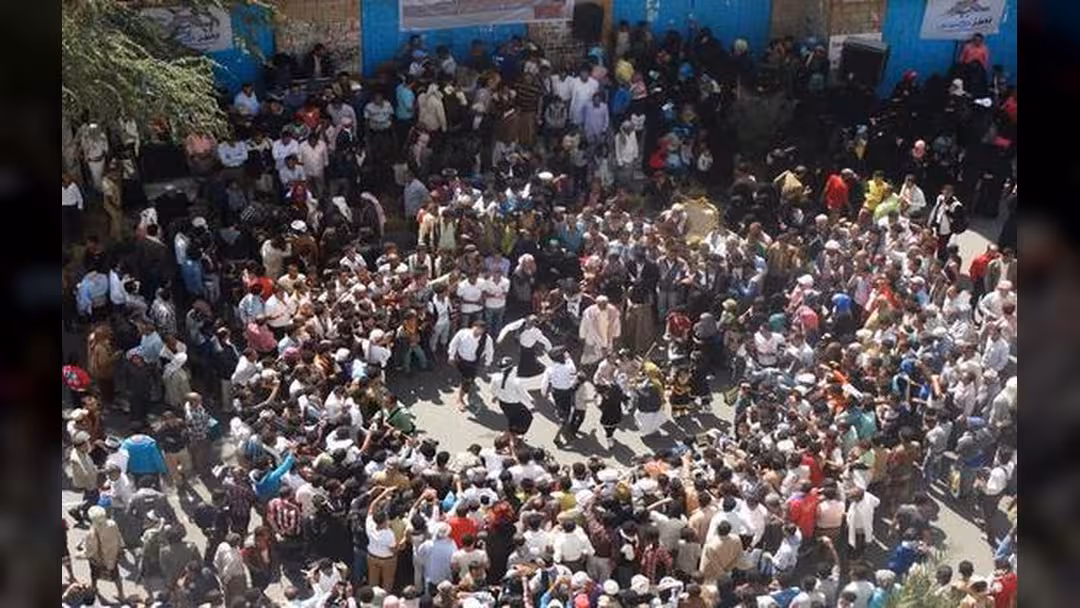 شباب ثورة 11 فبراير يحتفلون بالذكرى الخامسة في صنعاء وتعز ومأرب