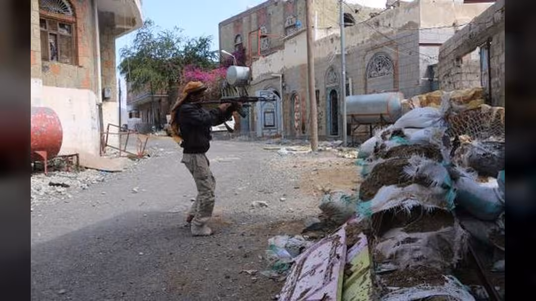 التحرير المؤجل لتعز: تكتيكات خاطئة ووعود عمرها 6 أشهر