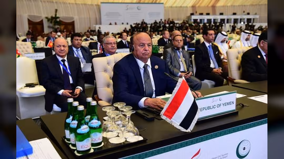 هادي: اليمن قطع أشواطاً كبيرة في مسيرة استعادة الدولة