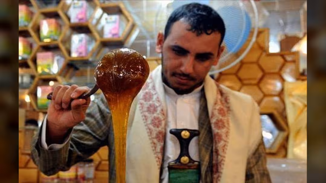 الحرب تقوض إنتاج العسل اليمني الشهير