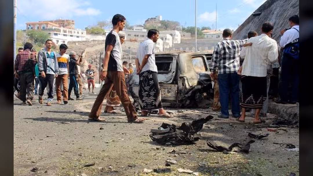 هجوم انتحاري بسيارة مفخخة قُرب منزل مدير أمن عدن