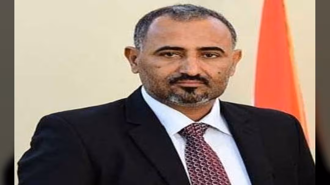 محافظ عدن "الزبيدي" يدعو لكيان سياسي جنوبي ندّي للشمال