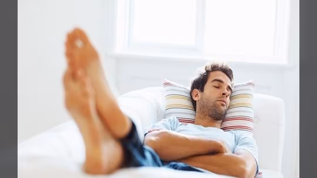 علماء: القيلولة قد تعرضك لأزمة قلبية