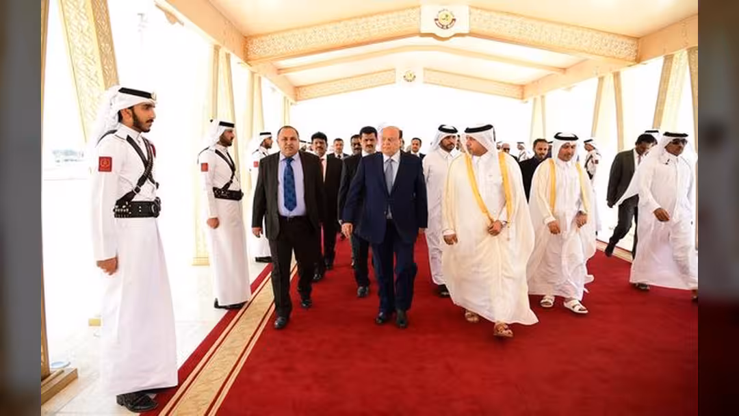 هادي يصل قطر للمشاركة في اعمال منتدى الدوحة الـ16