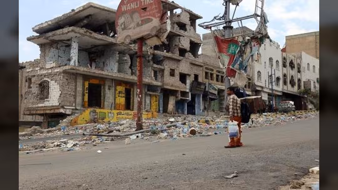 مقتل 8 مدنيين في قصف حوثي على مدينة تعز