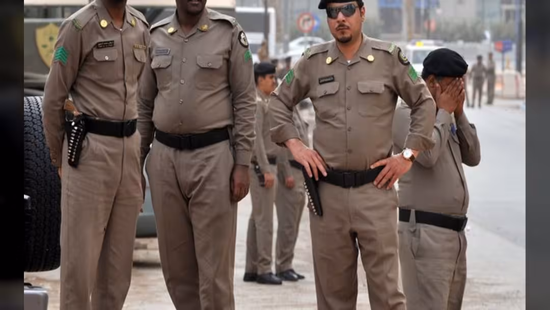 الداخلية السعودية تعلن القضاء على مطلوب قتل رجلي أمن