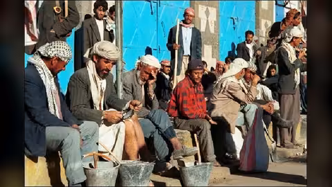 الحرب تدفع 8 ملايين يمني إلى البطالة