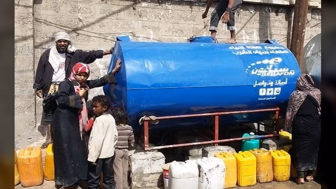 "سبأفون" تدشن مشروع إغاثة الأحياء الفقيرة في صنعاء بمياه الشرب