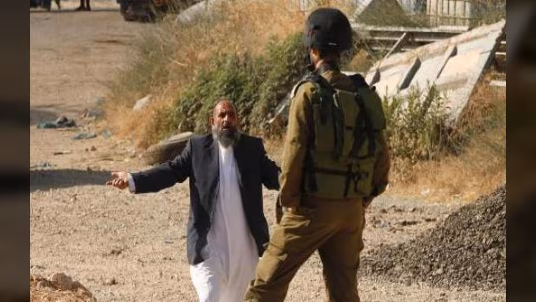 إسرائيل تمنع دخول جميع الفلسطينيين إلى أراضيها