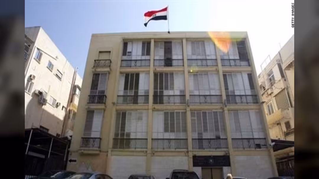 مسؤول بسفارة اليمن في مصر يكشف عن ميزات مُنحت للمقيمين اليمنيين.. النص