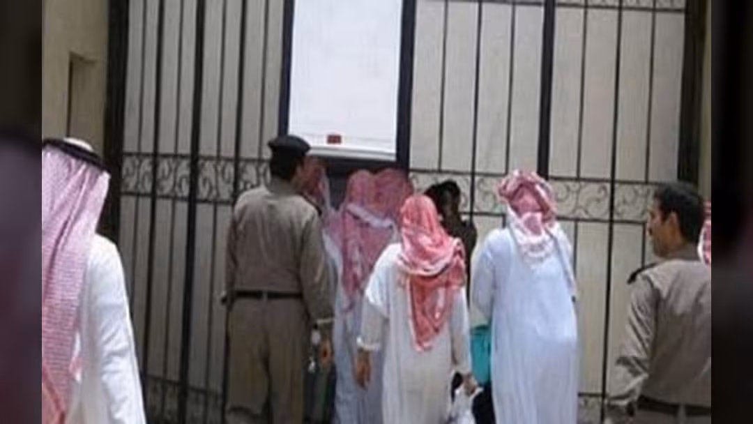 السعودية: إطلاق 420 سجيناً بعفو ملكي لمناسبة شهر رمضان