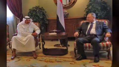 المخلافي يلتقي نائب رئيس الوزراء الكويتي