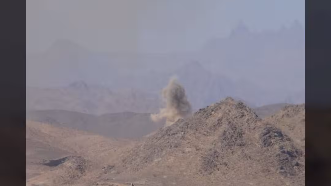 طيران التحالف يقصف مواقع الحوثيين في الجوف