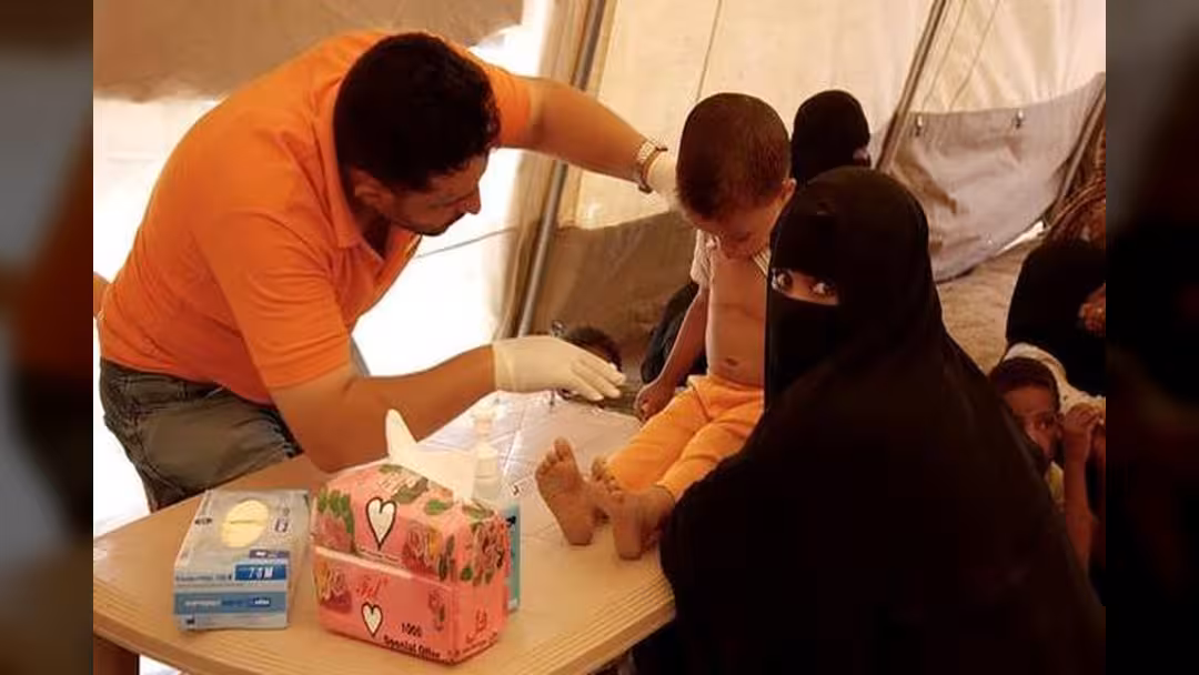 حملة للقضاء على وباء "الجرب" في عمران