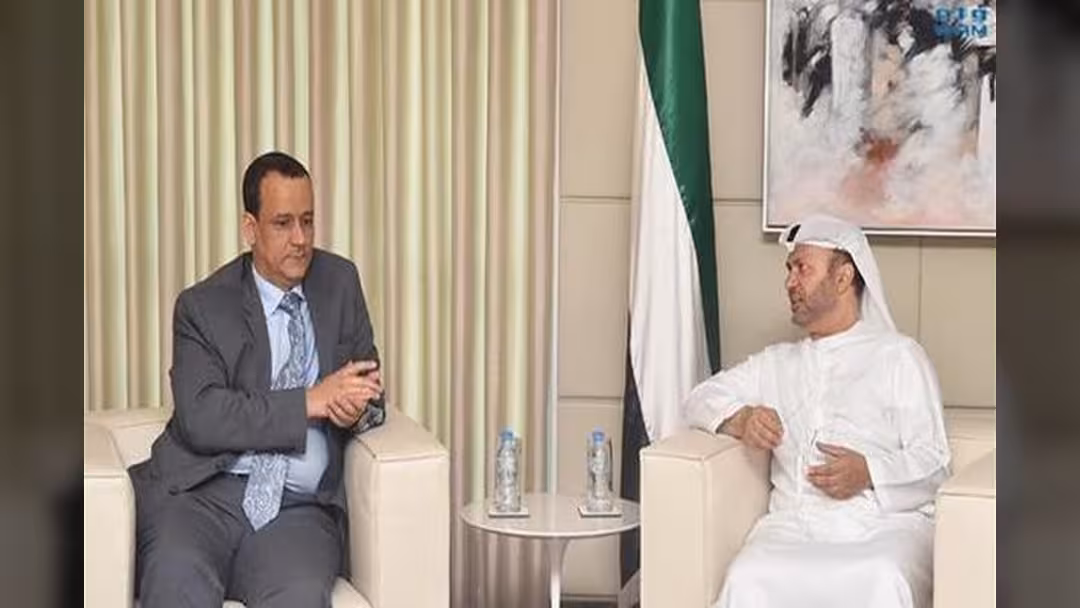 وزير الخارجية الإماراتي يلتقي المبعوث الأممي ولد الشيخ