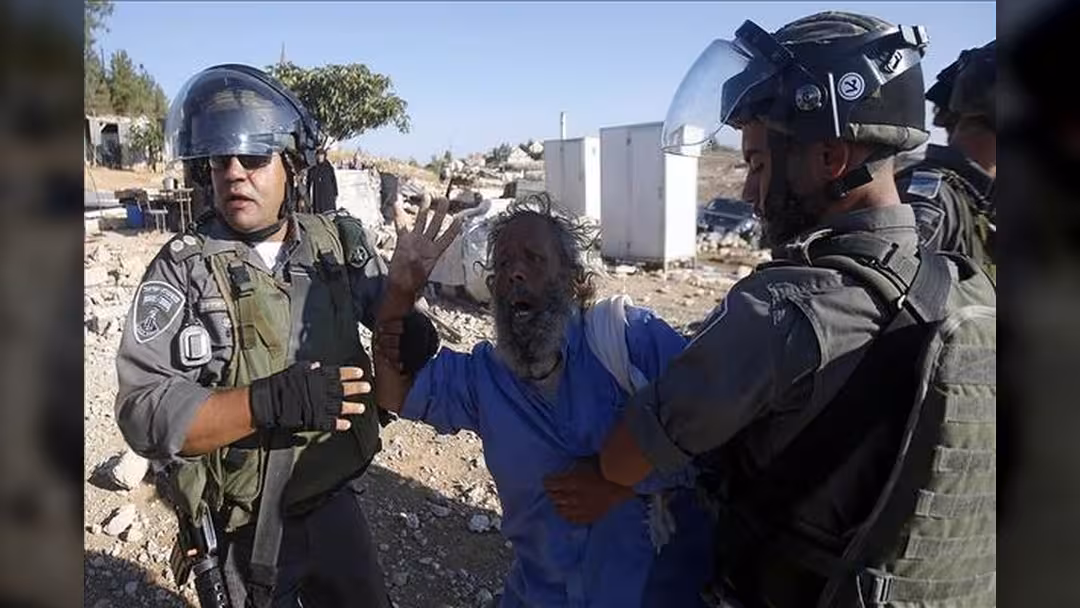 إسرائيل تعتقل 12 فلسطينيا بينهم ناشطون من "الجهاد"