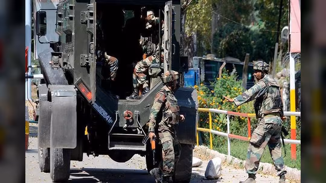 اشتباكات عنيفة بين الجيشين الباكستاني والهندي أسفرت عن قتيلين