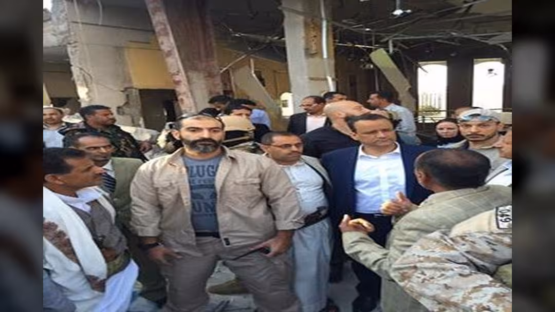ولد الشيخ يزور موقع حادثة "مجلس العزاء" بصنعاء ويلتقي وفد الحوثيين والمؤتمر