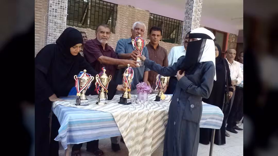 اختتام بطولة الشطرنج والطاولة للطالبات في عدن.. أسماء وصور