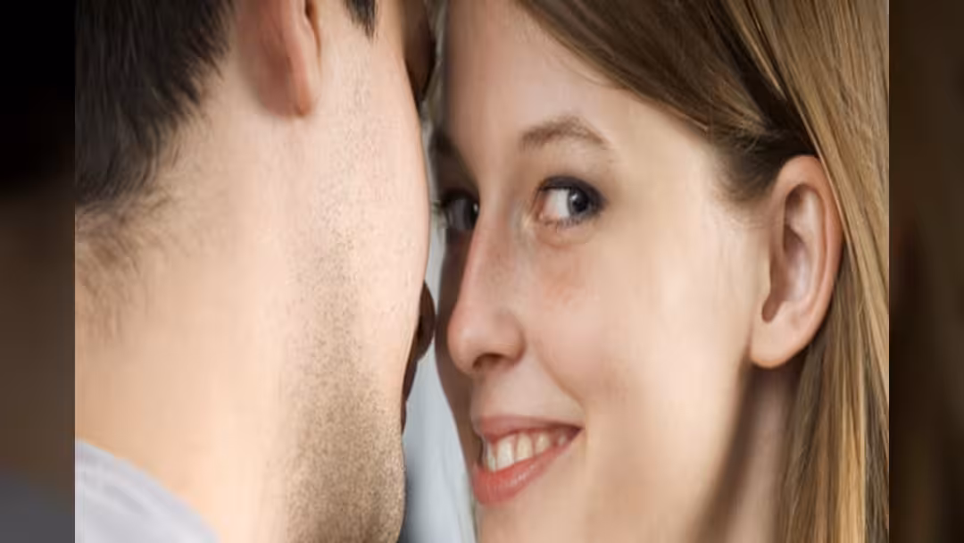 القُبل.. ماذا تعرف عن تاريخها؟ وما هي أنواعها؟