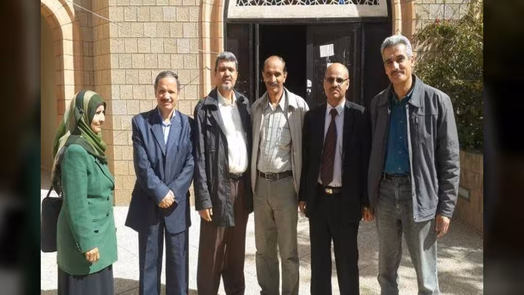 تواصل الإضراب في جامعة صنعاء والظاهري يشيد بالالتزام