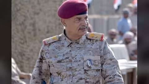 مقتل نائب رئيس هيئة الأركان بهجوم صاروخي في المخا