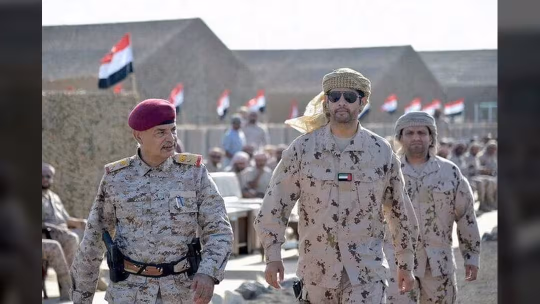 بالفيديو.. حقيقة مقتل قائد القوات الإماراتية العميد ناصر مشبب في المخا