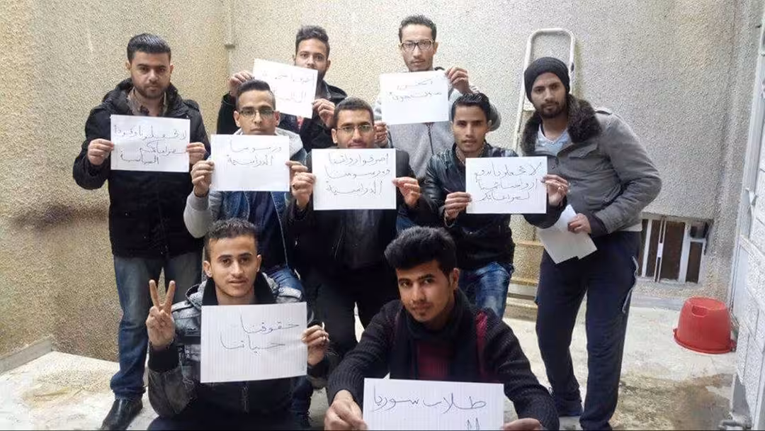 طلاب اليمن في سوريا يعلقون الاعتصام لمنح فرصة 10 أيام