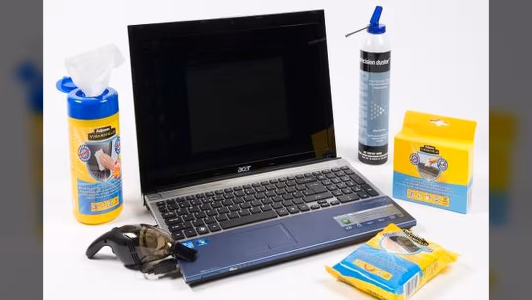 هكذا تنظفون حاسوباً دون تخريبه