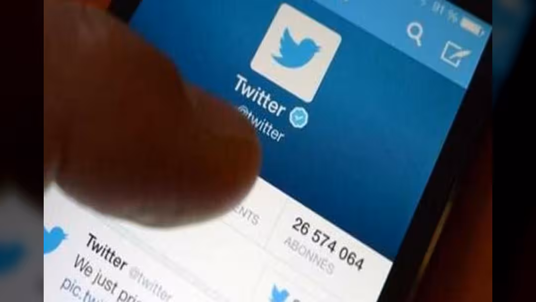 تويتر ينصح كافة مستخدميه بتغيير كلمات المرور ويوضح الأسباب