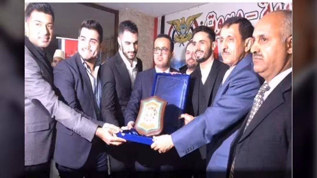 بحضور يعقوب وأمير.. سفارة اليمن في لبنان تكرم عمار العزكي