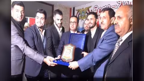 بحضور يعقوب وأمير.. سفارة اليمن في لبنان تكرم عمار العزكي