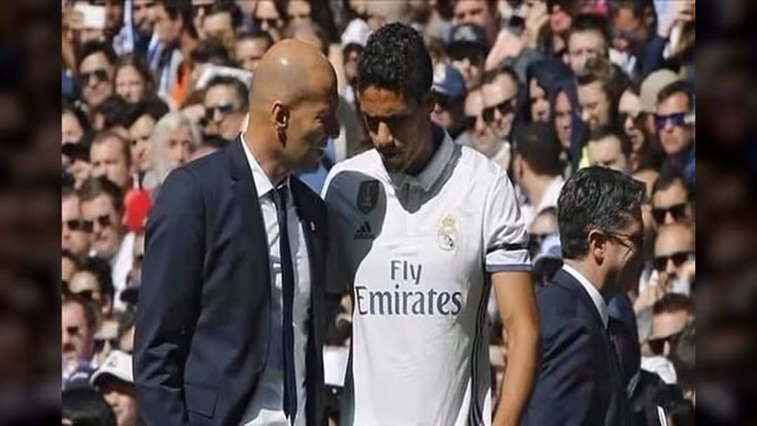 ريال مدريد يفقد فاران أمام أتلتيكو وبرشلونة