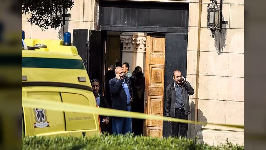 الصحة المصرية: مقتل 21 شخصاً في تفجير داخل كنيسة شمالي البلاد